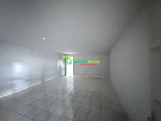 Galpão / Barracão com 5588m² 8 quartos e 4 banheiros, para alugar, no bairro Tabuleta em Teresina