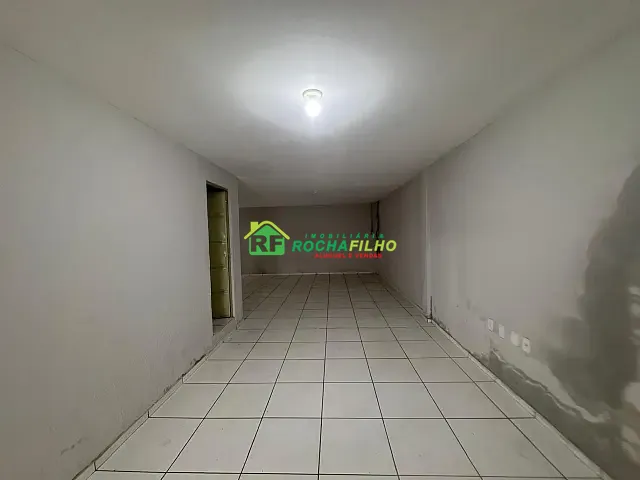 Galpão / Barracão com 5588m² 8 quartos e 4 banheiros, para alugar, no bairro Tabuleta em Teresina