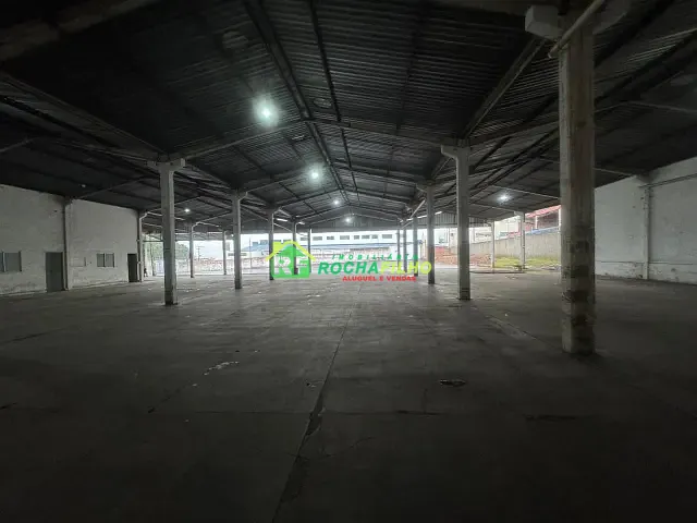 Galpão / Barracão com 5588m² 8 quartos e 4 banheiros, para alugar, no bairro Tabuleta em Teresina