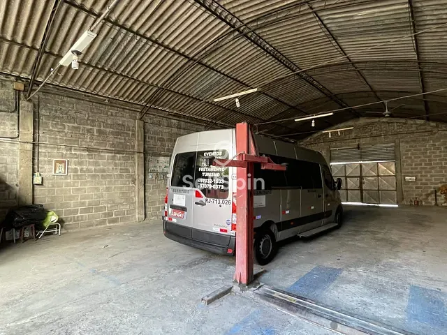 Galpão / Barracão com 360m², para alugar, no bairro São Lourenço em Niterói