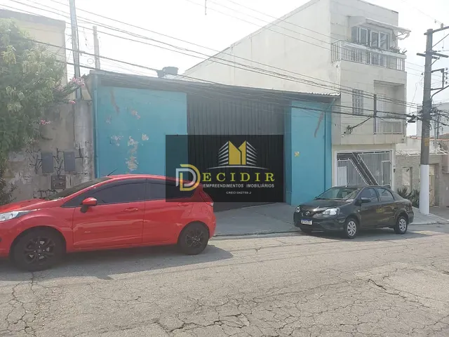 Galpão / Barracão com 250m², para alugar, no bairro Vila Ivg em São Paulo