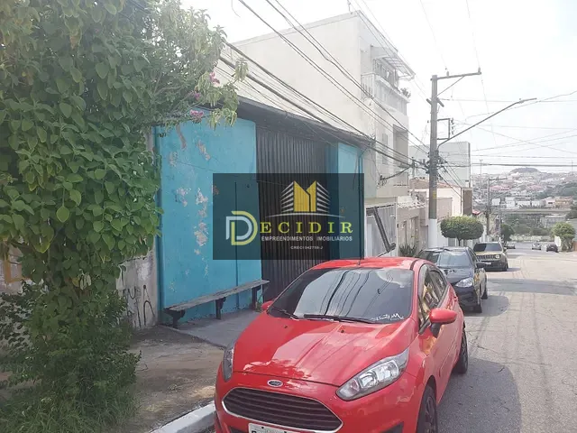 Galpão / Barracão com 250m², para alugar, no bairro Vila Ivg em São Paulo