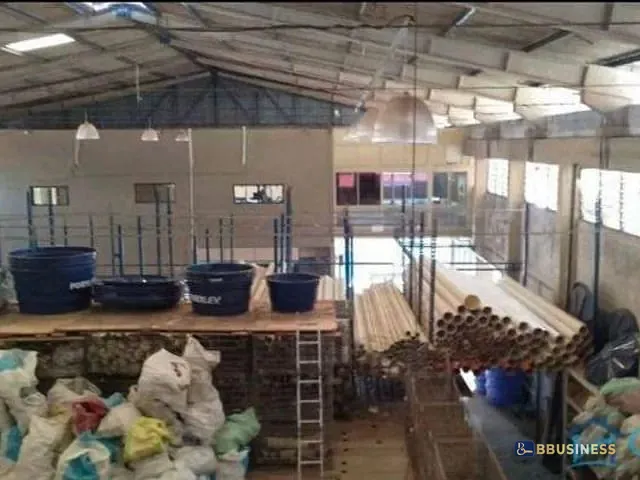 Galpão / Barracão com 2700m², à venda ou para alugar, no bairro Vila Bela em São Paulo
