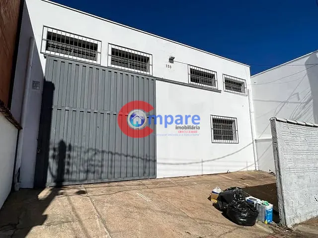 Galpão / Barracão com 300m², à venda, no bairro Jardim Maracanã em São Carlos