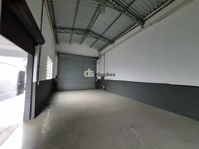 Galpão / Barracão à venda, no bairro Vila Anastácio em São Paulo