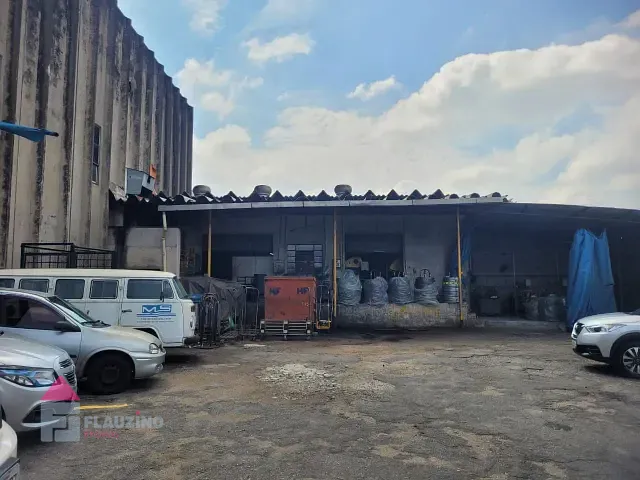 Galpão / Barracão com 3043m², à venda, no bairro Vila Camilópolis em Santo André