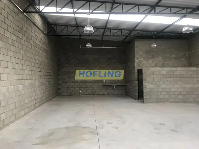 Galpão / Barracão com 130m², para alugar, no bairro Parque Mãe Preta em Rio Claro