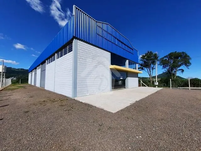 Galpão / Barracão com 700m², à venda, no bairro Germânia em Westfalia