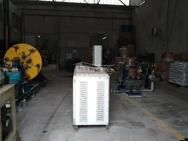Galpão / Barracão com 1050m², para alugar, no bairro Vila Monte Sion em Suzano