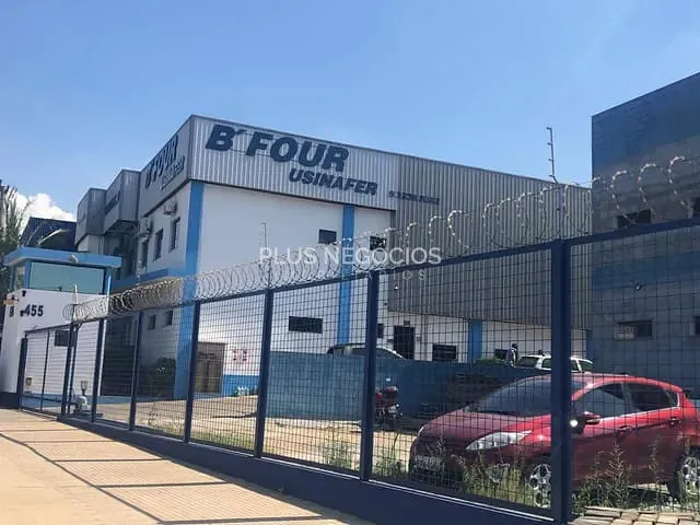 Galpão / Barracão com 3102m², à venda, no bairro Zona Industrial em Sorocaba