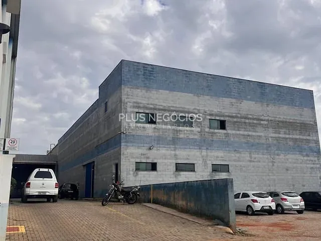 Galpão / Barracão com 3102m², à venda, no bairro Zona Industrial em Sorocaba