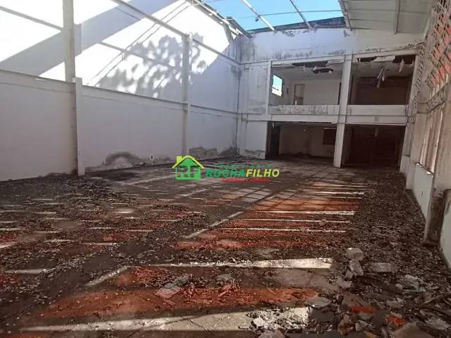 Galpão / Barracão com 300m², à venda ou para alugar, no bairro Vermelha em Teresina