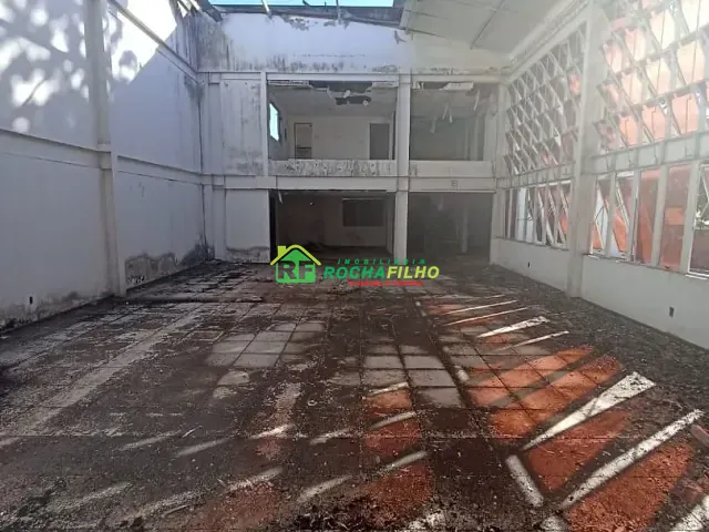 Galpão / Barracão com 300m², à venda ou para alugar, no bairro Vermelha em Teresina