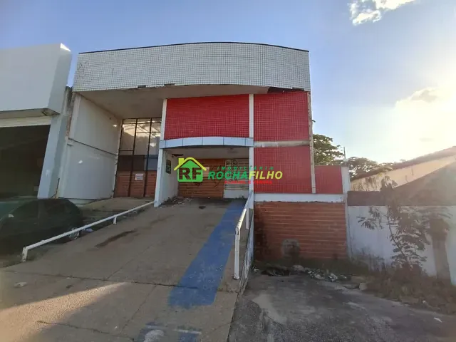 Galpão / Barracão com 300m², à venda ou para alugar, no bairro Vermelha em Teresina