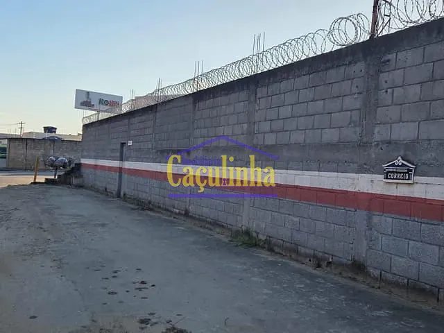 Galpão / Barracão com 20000m², para alugar, no bairro Centro em Barra do Piraí