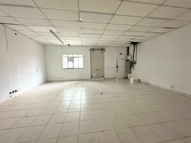 Foto do Galpão / Barracão - 🔑 O Espaço Que Você Procurava! Galpão de 200m² Localizado À Apenas 600m do Metrô Belém 📍 | Organização Imobiliária Açores