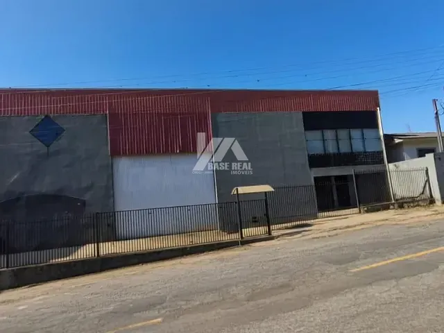 Galpão / Barracão com 800m², à venda ou para alugar, no bairro Colônia Dona Luíza em Ponta Grossa