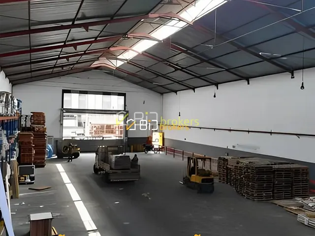 Galpão / Barracão com 1100m², à venda ou para alugar, no bairro Penha de França em São Paulo