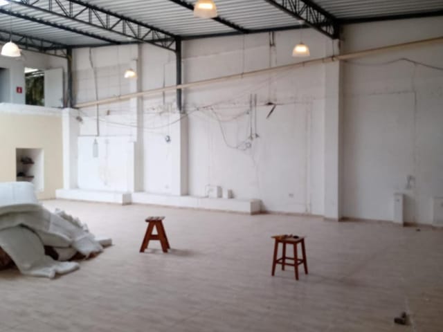 Galpão / Barracão com 340m² 5 quartos e 5 banheiros, para alugar, no bairro Jardim Brasil (Zona Sul) em São Paulo