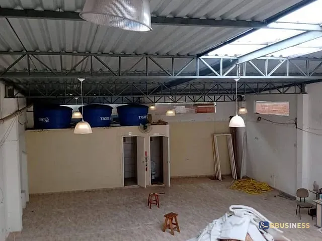 Galpão / Barracão com 340m² 5 quartos e 5 banheiros, para alugar, no bairro Jardim Brasil (Zona Sul) em São Paulo