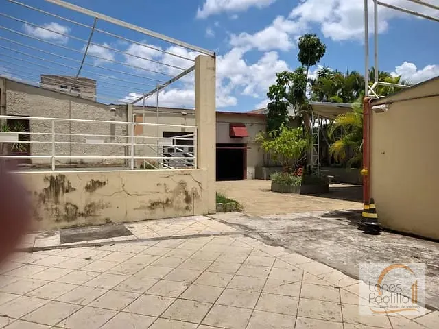 Galpão / Barracão com 1560m², à venda ou para alugar, no bairro Vila Thais em Atibaia
