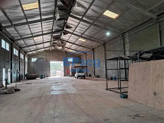Galpão / Barracão com 2209m², à venda, no bairro Jardim Rosicler em Londrina