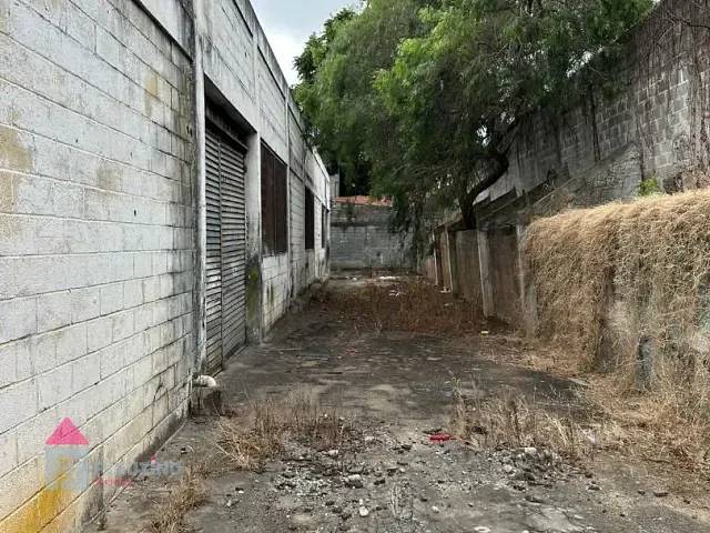 Galpão / Barracão com 1300m², à venda, no bairro Jardim Vale das Virtudes em São Paulo