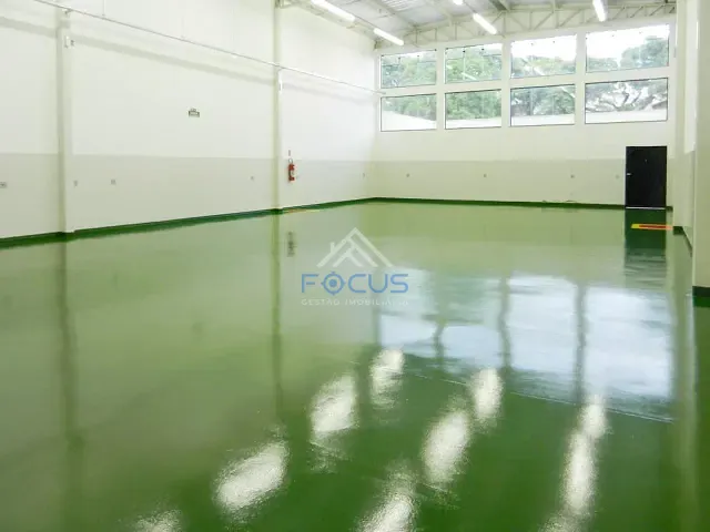 Galpão / Barracão com 560m², para alugar, no bairro Parque União em Jundiaí