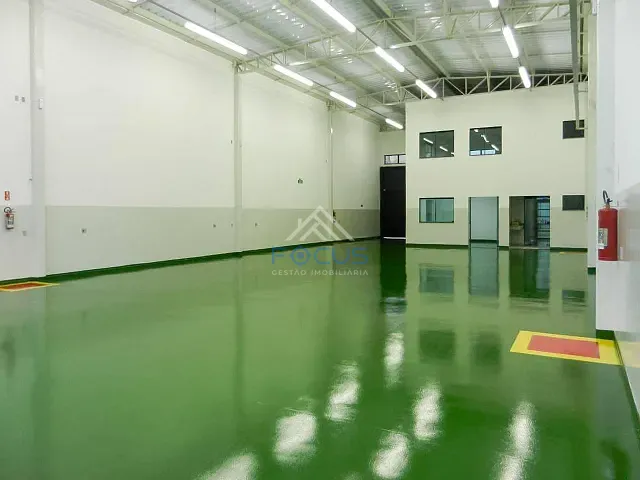 Galpão / Barracão com 560m², para alugar, no bairro Parque União em Jundiaí