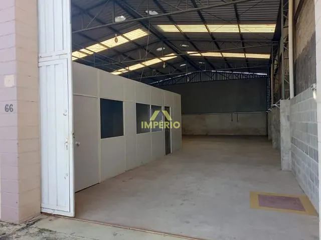 Galpão / Barracão com 300m², à venda, no bairro Salto de São José em Salto