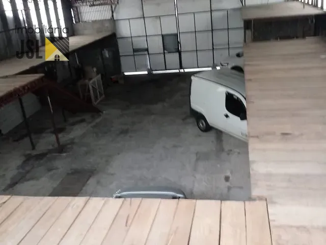 Galpão / Barracão com 300m², à venda, no bairro Jardim Maria Cândida em Caçapava