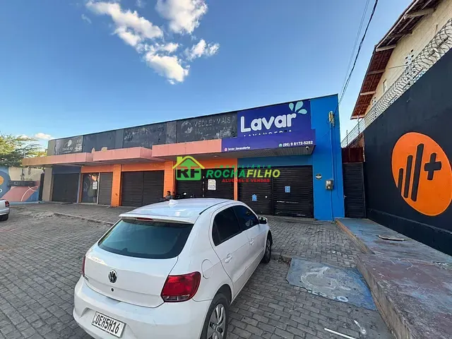 Galpão / Barracão 1 quarto e 1 banheiro, para alugar, no bairro Santa Isabel em Teresina