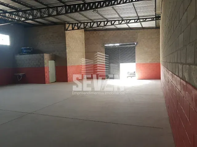 Galpão / Barracão com 322m², à venda ou para alugar, no bairro Parque Roosevelt em Bauru