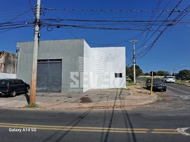 Galpão / Barracão com 322m², à venda ou para alugar, no bairro Parque Roosevelt em Bauru