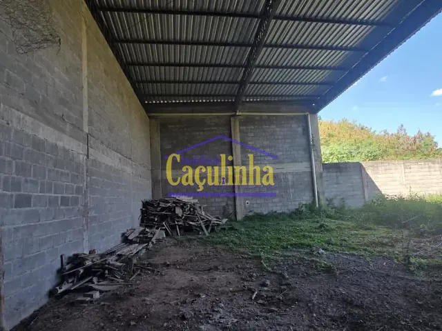 Galpão / Barracão com 962m², para alugar, no bairro Matadouro em Barra do Piraí