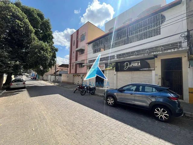Prédio com 704m², à venda, no bairro Nossa Senhora das Graças em Governador Valadares