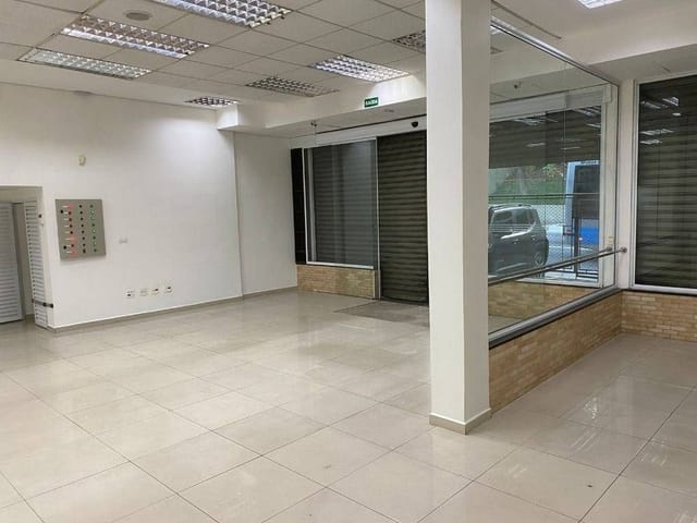 Prédio à venda, no bairro Cambuci em São Paulo