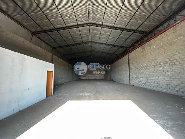 Galpão / Barracão para alugar, no bairro Jardim Riviera em Cambé