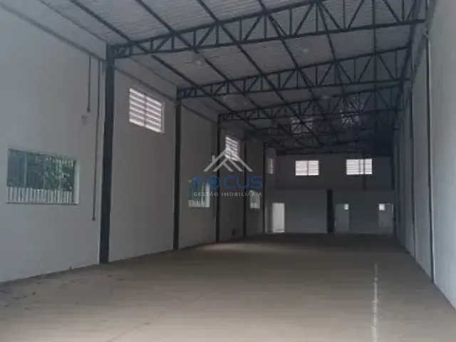 Galpão / Barracão com 580m², para alugar, no bairro Medeiros em Jundiaí