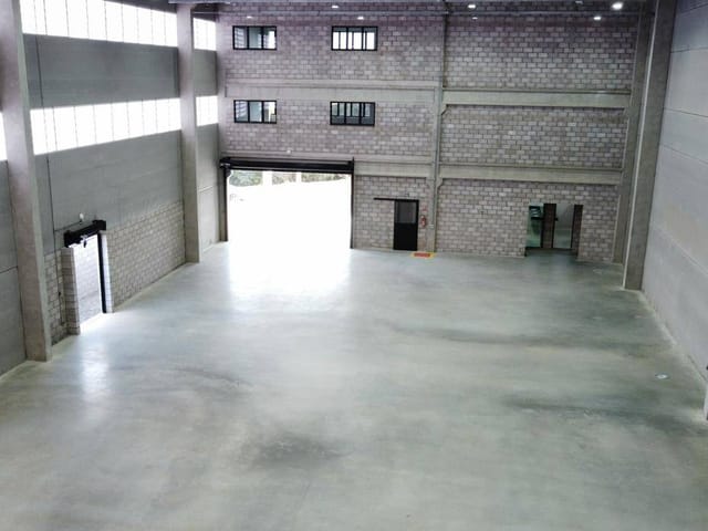 Galpão / Barracão com 1217m², para alugar, no bairro Jardim Nova Europa em Hortolândia