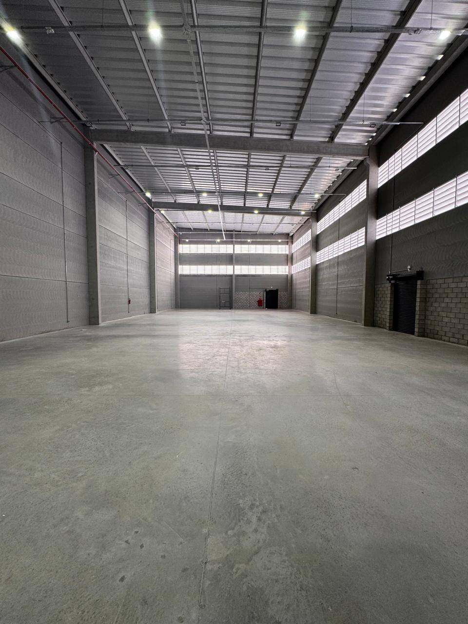 Depósito-Galpão-Armazém para alugar, 1130m² - Foto 14