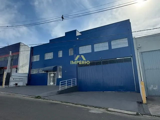 Galpão / Barracão com 1000m², à venda, no bairro Julio Ustrito em Salto