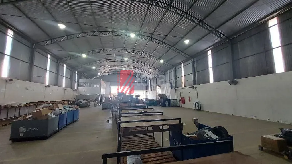 Galpão / Depósito / Armazém  para aluguel, 500m² — foto 2 de 7
