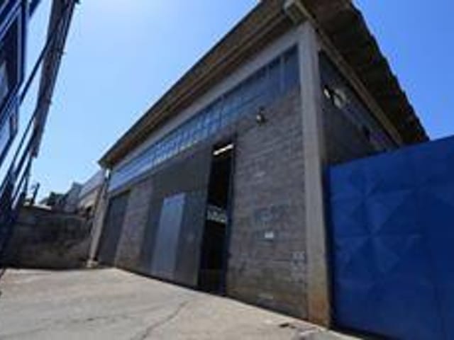 Galpão / Barracão com 1250m², à venda, no bairro Chácara do Solar I (Fazendinha) em Santana de Parnaíba
