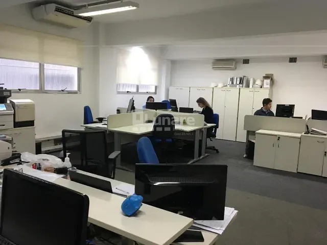 Galpão / Barracão com 2300m², para alugar, no bairro Várzea da Barra Funda em São Paulo