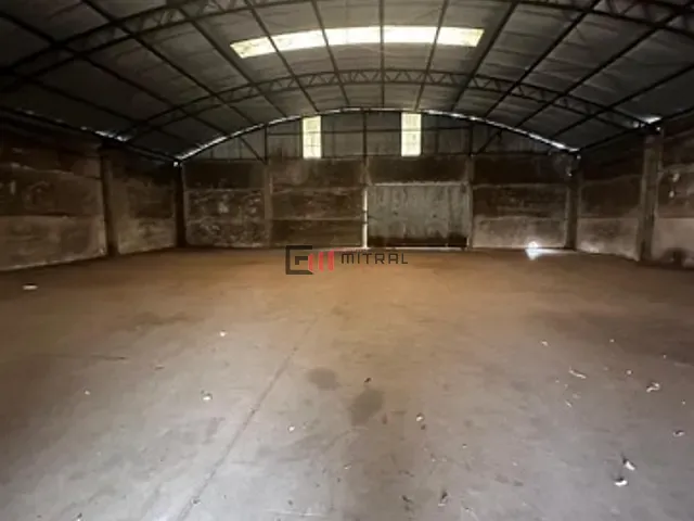 Galpão / Barracão para alugar, no bairro Ideal em Londrina