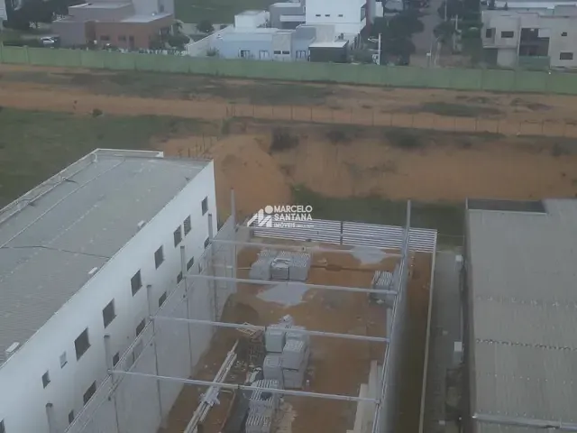 Galpão / Barracão com 600m², para alugar, no bairro Universidade em Vitória da Conquista