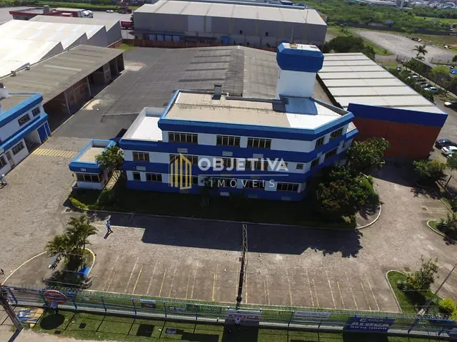 Galpão / Barracão com 9000m², à venda, no bairro Sarandi em Porto Alegre
