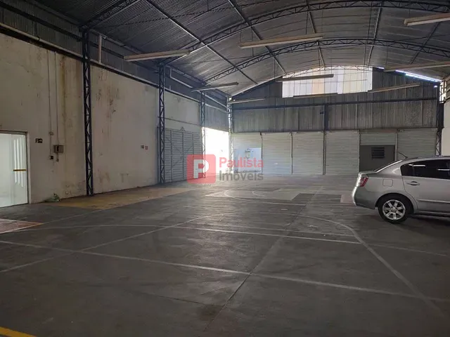Galpão / Barracão com 1305m², para alugar, no bairro Santo Amaro em São Paulo