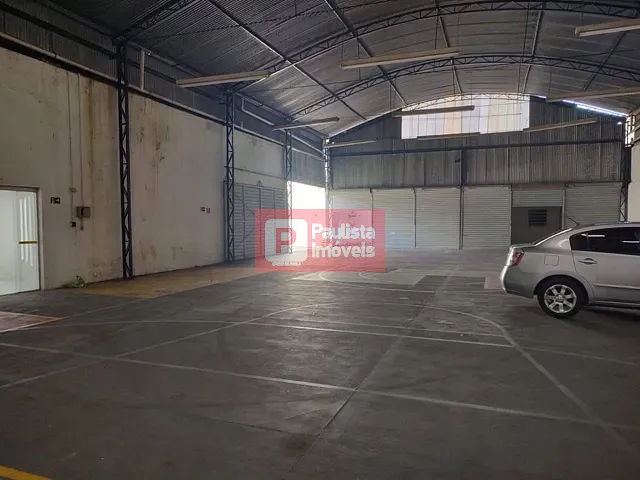Galpão / Barracão com 1305m², para alugar, no bairro Santo Amaro em São Paulo